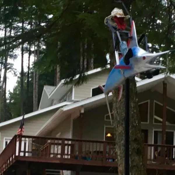 Biker's Bungalow - Near Mendenhall Glacier and Auke Bay Offering DISCOUNT ON TOURS!, hotel v destinaci Mendenhaven