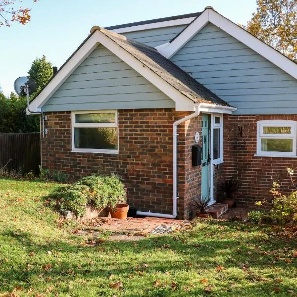 Cosy Cottage, hotel in Sidley