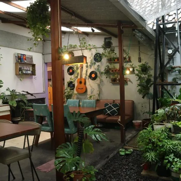 SEMERU HOSTEL MALANG、マランのホテル