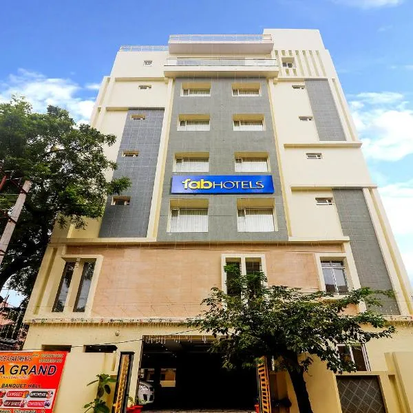 Viesnīca FabHotel Surya Grand I pilsētā Vidžajavāda