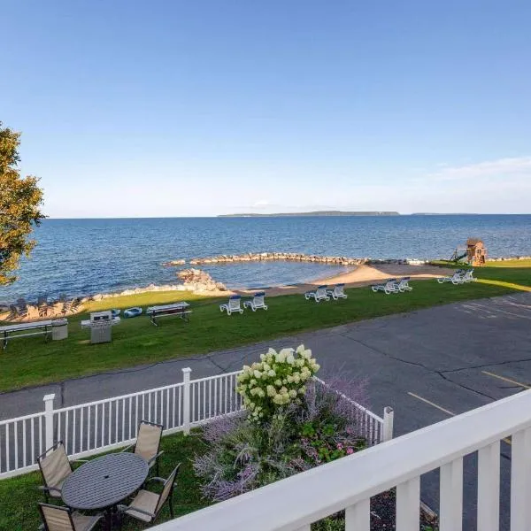 Baymont by Wyndham St. Ignace Lakefront, hotel in Saint Ignace