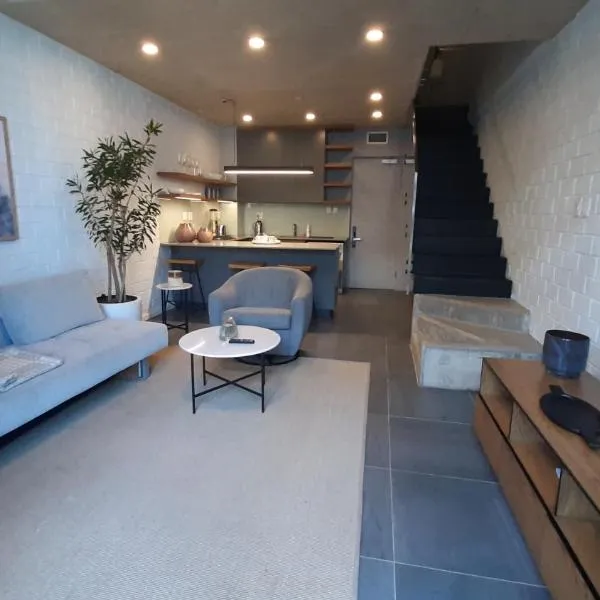 Loft -19 Umhlanga Arch New York style lofts, khách sạn ở Durban