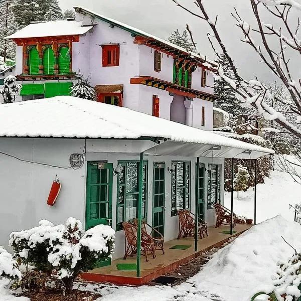 Himalayan High, Auli, By Himalayan Eco Lodges, hotel in Lokpāl