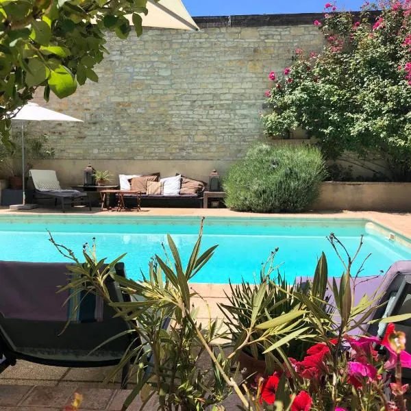 La Cour des Délices, hotel v destinaci Gigny