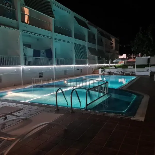 Hostal S'Algaret, hotel in Fornells