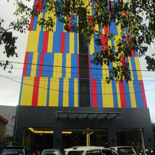 Top Hotel Manado by Gran Puri: Manado şehrinde bir otel