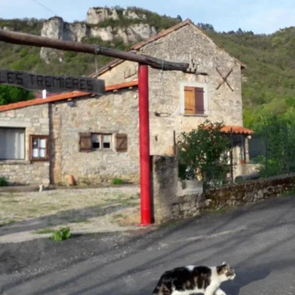 Les TREMIERES, hotel in LʼHospitalet-du-Larzac