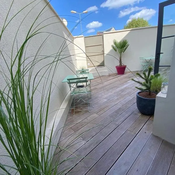 Au 10 Bed & Breakfast, hotel v destinaci Luisant