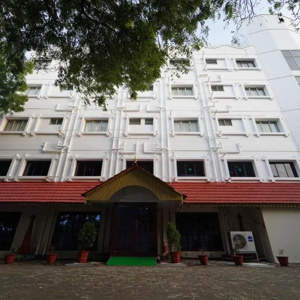 Hotel Palmyra Grand Inn, hotel u gradu Tirunelveli