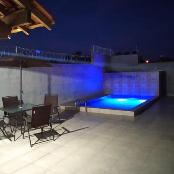 casa na praia com piscina em itanhaem