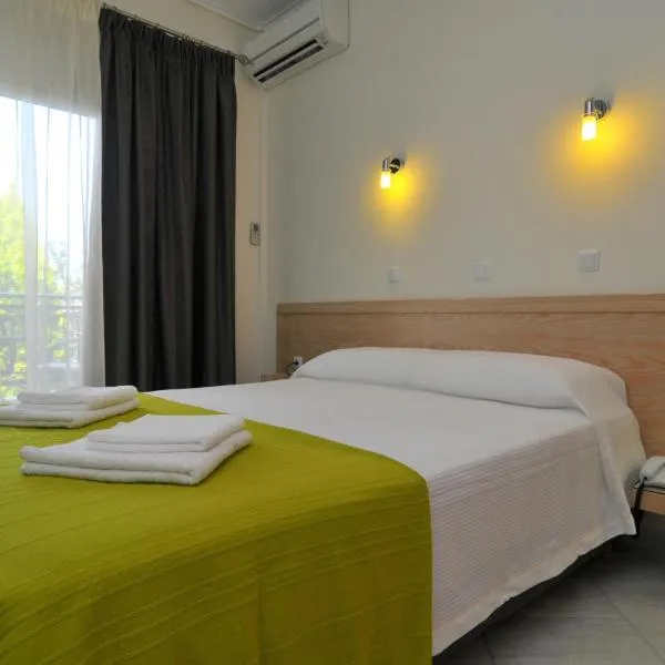 Erodios Studios, hotel Szkála Kaliráhiszban