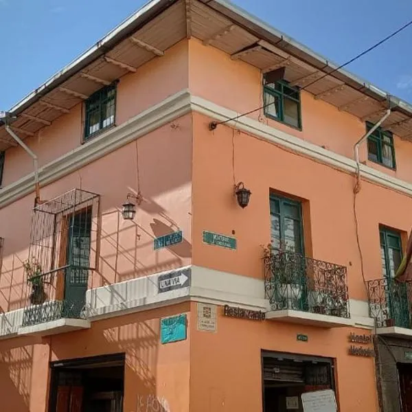Hostal Mediodía MATRIZ, hotel v destinaci Quito