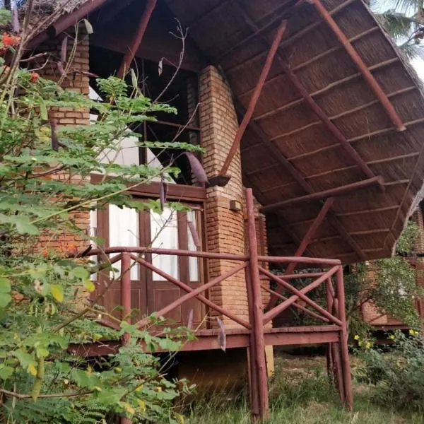 Morogoro에 위치한 호텔 Simbamwenni Lodge and Camping