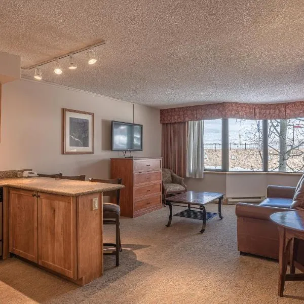 Grand Lodge 1-Bedroom Condo with 3 Queens & Close to Everything condo, hotel in Mount Crested Butte