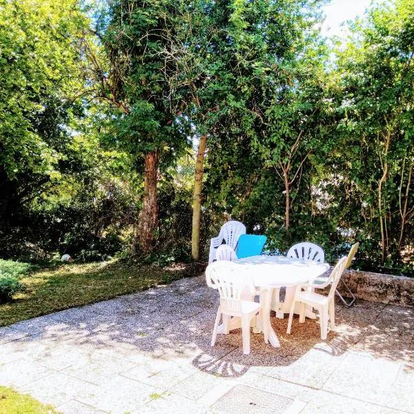 Chez Jul, hotel v destinaci Bulligny