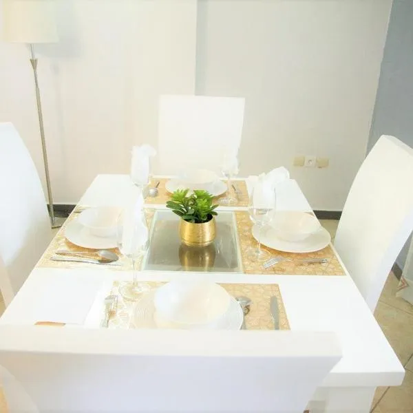 ABT Apartments Bonapriso-7Mins From Airport, hotel en Ngori