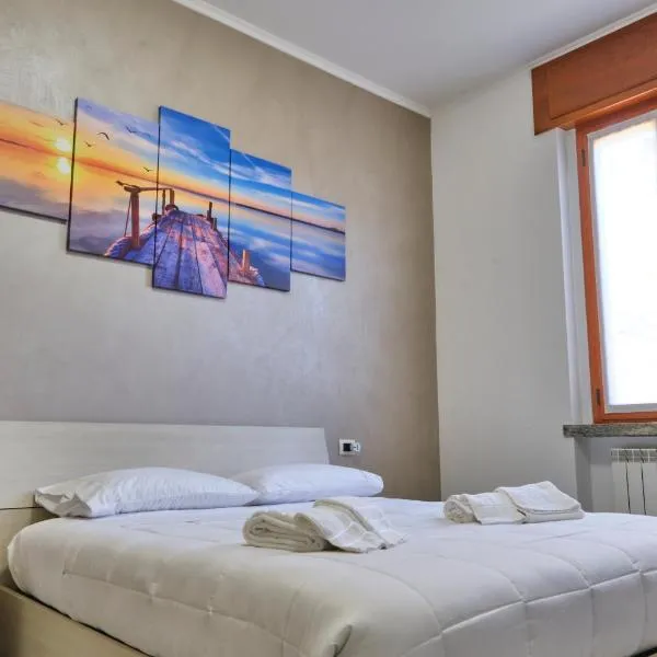 [Milano - Como] Elegante Casa con Ampio Terrazzo, hotel din Giussano