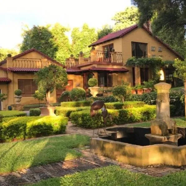The Tuscan Garden, hotel in Newcastle