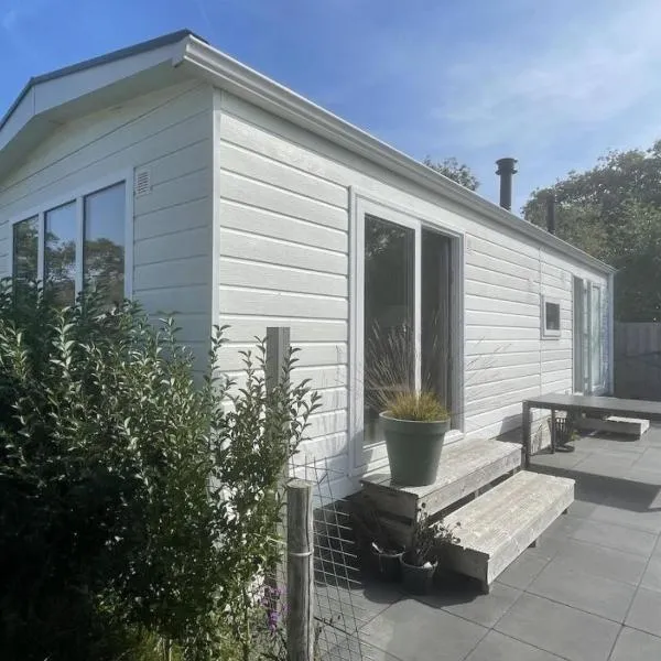 Chalet Z 48, hotel v destinaci Burgh Haamstede