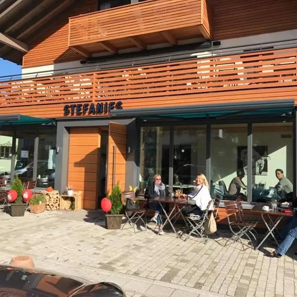 Stefanies-Café-Pension-Kultur, готель у місті Бад-Файльнбах