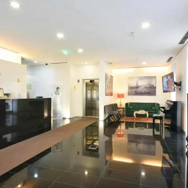 Lazza Hotel, hotel v destinaci Figueira da Foz