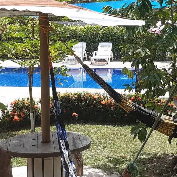 LA KINTA DE SAN PEDRO Casa Campestre con piscina, hotel in Carmen de Apicalá