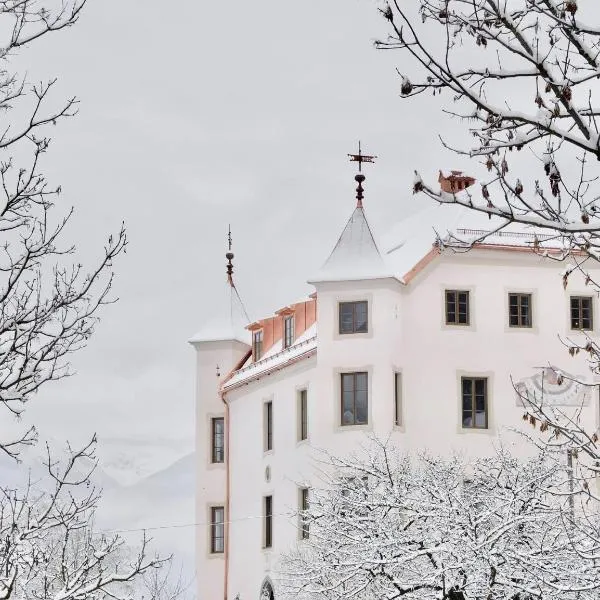 Castel Maurn Dolomites, hotel u gradu 'San Lorenzo di Sebato'