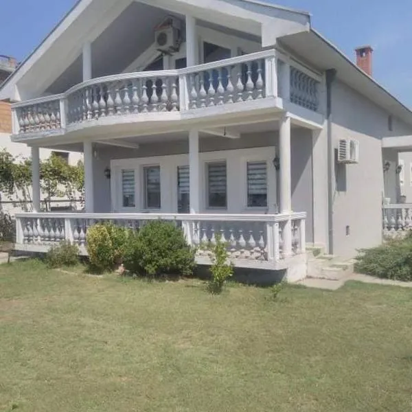 Prima House, hotel din Podgoriţa