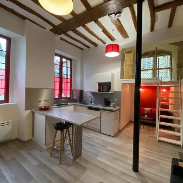 Le Gîte de Lancelot avec balnéo City Center, hotel in Sens