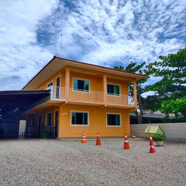 Gênesis Beach Hostel! Quartos compartilhados e privativos na Pinheira