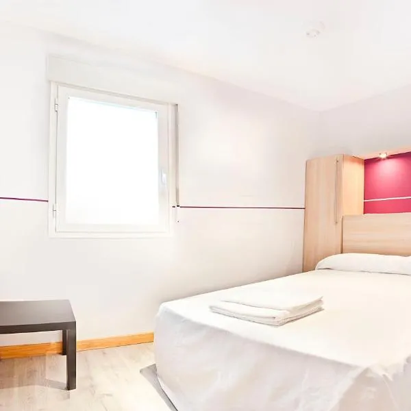 Pensión Herradores, khách sạn ở Soria