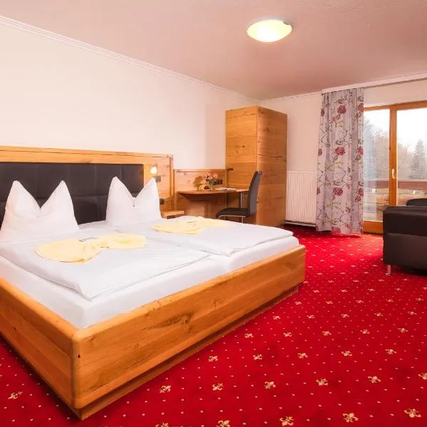 Hotel zum Hirschen, hotel v destinaci Lam