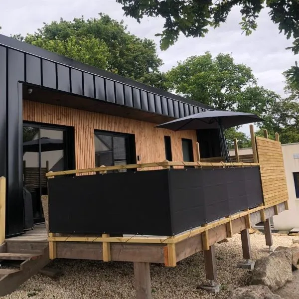 Maison chaleureuse et cosy en bois de 2021 Près de Quimper, hotell i Ergué-Gabéric