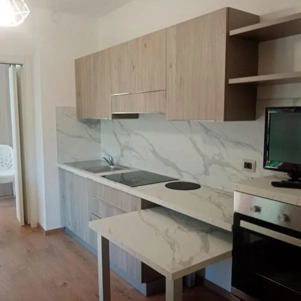 Appartamento Prima Rosa, hotel Primalunában