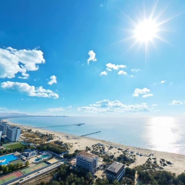 Пляж отеля хуторок анапа. Фото с пляжей анапы 2014 девушки. Тур в анапу. Курортное пляж. Анапа туры.