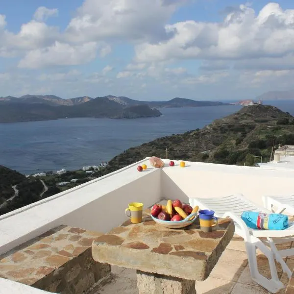 Efi's Apartments, hotel v destinaci Plaka Milou