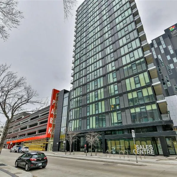 Cozy Skyline Condo in Downtown, across Canada Life Centre, hotel en Winnipeg