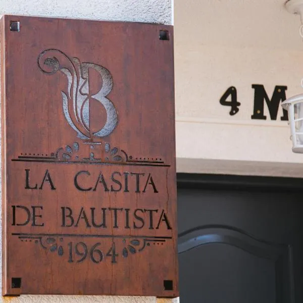 LA CASITA DE BAUTISTA 2 llaves montanchez -caceres, hotel en Valdefuentes