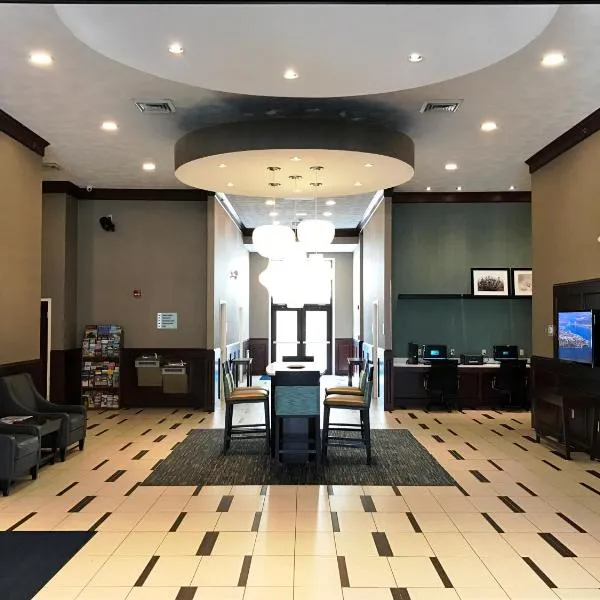 Holiday Inn Express & Suites Smithfield - Providence by IHG, hotel di Smithfield