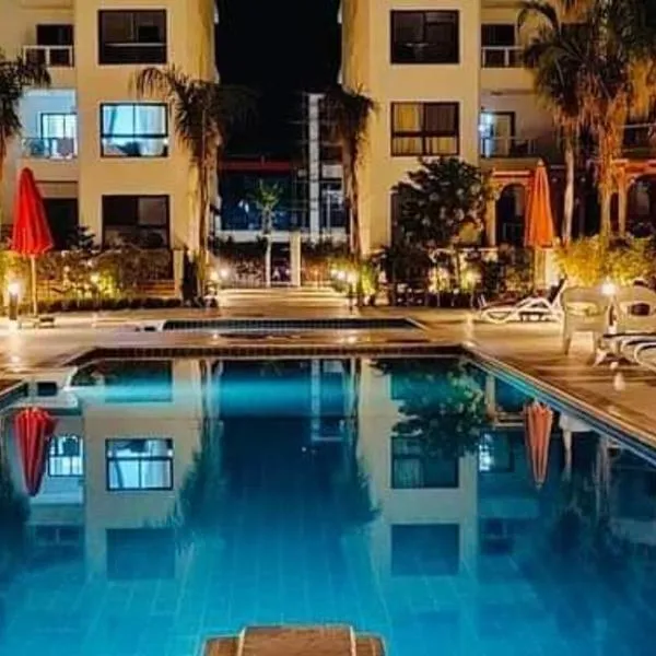 شاليه فندقي أرضي بحديقه خاصه في منتجع بورتوسعيد, hotell i `Ezbet Shalabi el-Rûdi