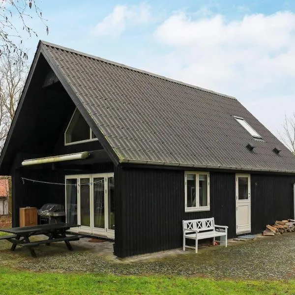 5 person holiday home in Millinge, hotel v destinaci Millinge