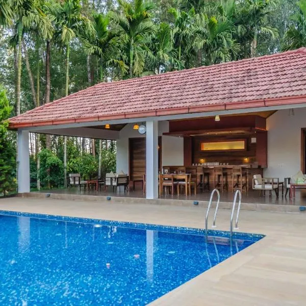 StayVista at Tall Silver with Infinity Pool & Breakast, hotel in Madikeri