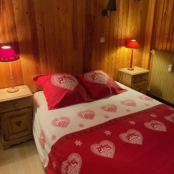 Le Petit Chalet, hotel di Auron