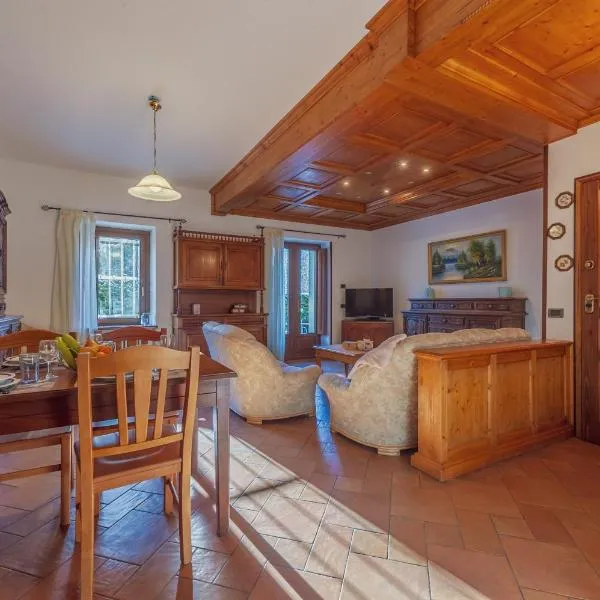 Chalet Pontal 1 - CIR VDA Courmayeur 0146, hotel a Courmayeur