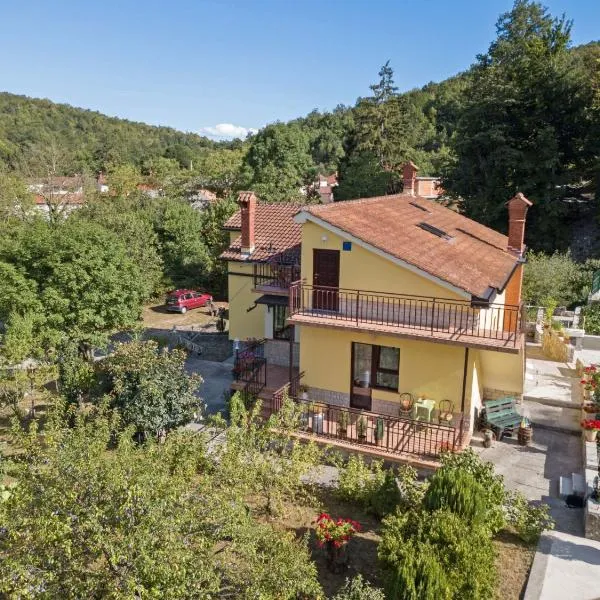 Apartment Tre Rose by Interhome, hotel di Zvoneća