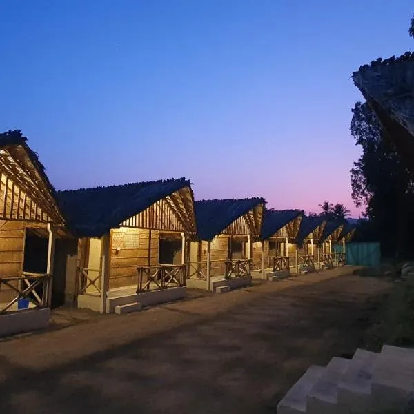 Lazy Panda, hotel in Hampi