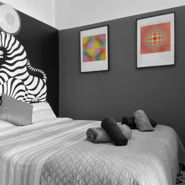Sunrise Estudio Zebra, con vistas jardín y mar, hotel en Miami Platja