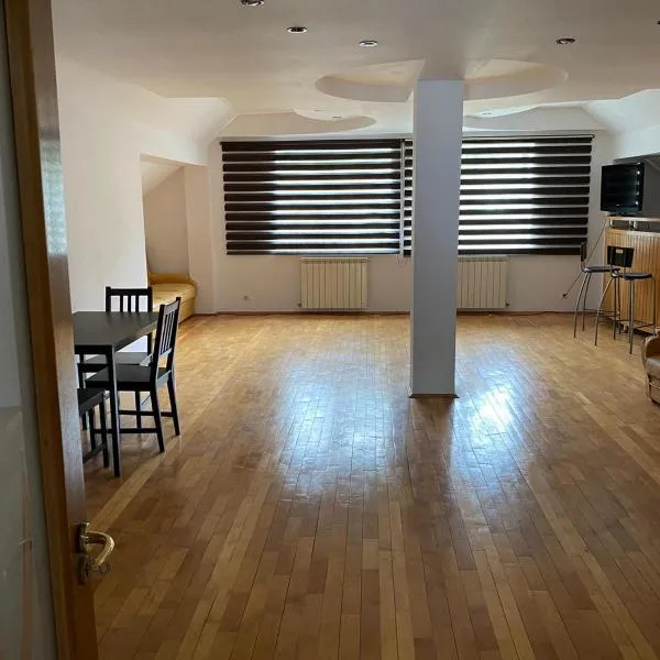 Ramhouse, hotel v destinaci Piteşti