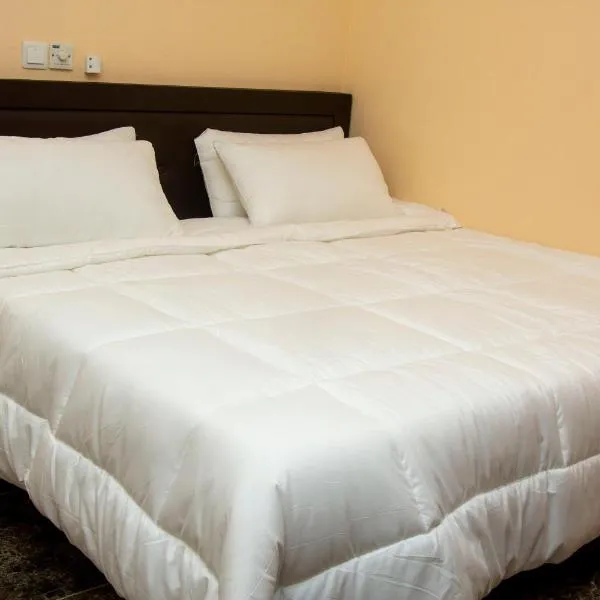 High Level Apartment, hotell i Kwabenya