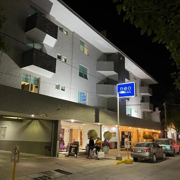 Neo Business Hotel、クリアカンのホテル